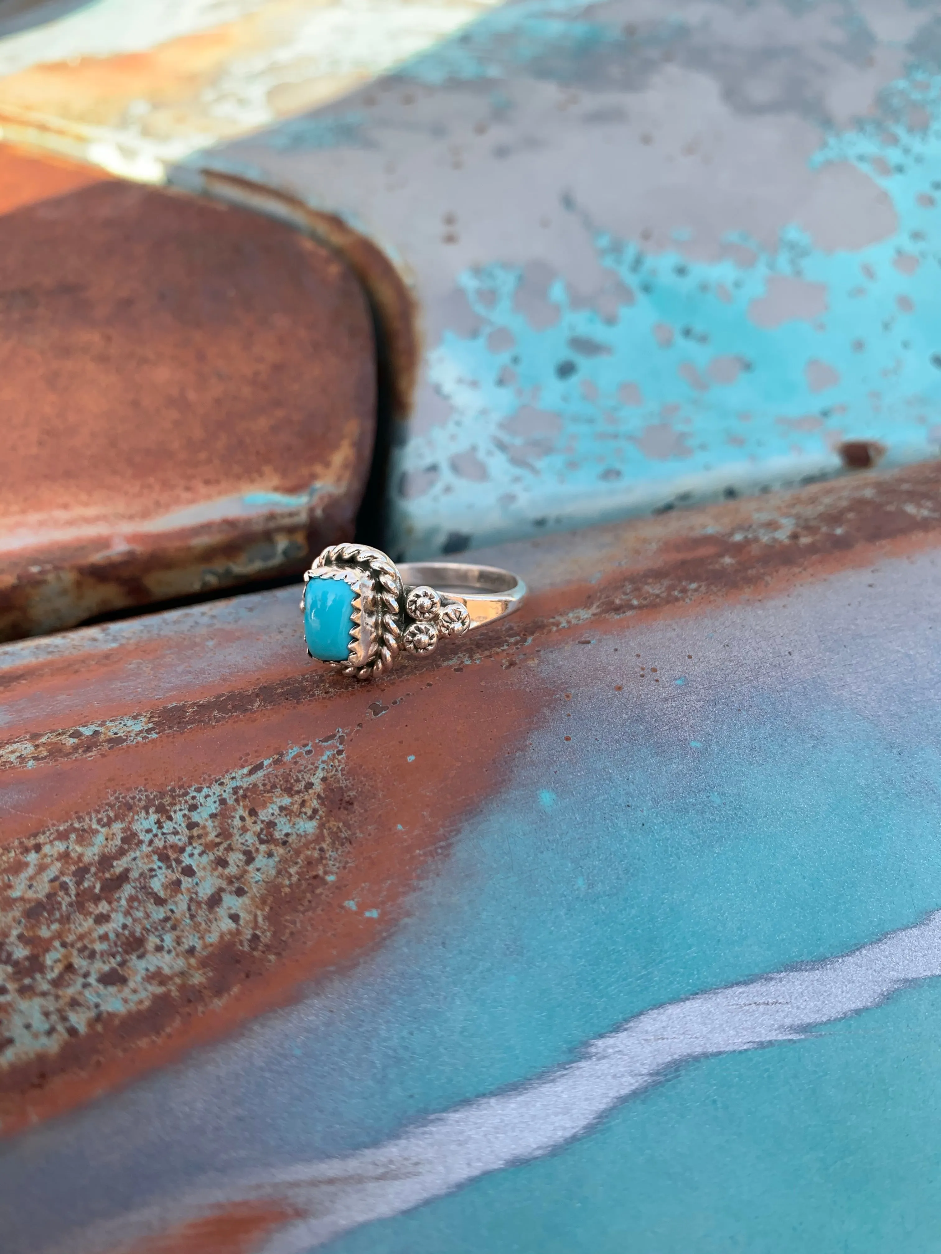 Delicate Kingman Turquoise ring size 7 3/4