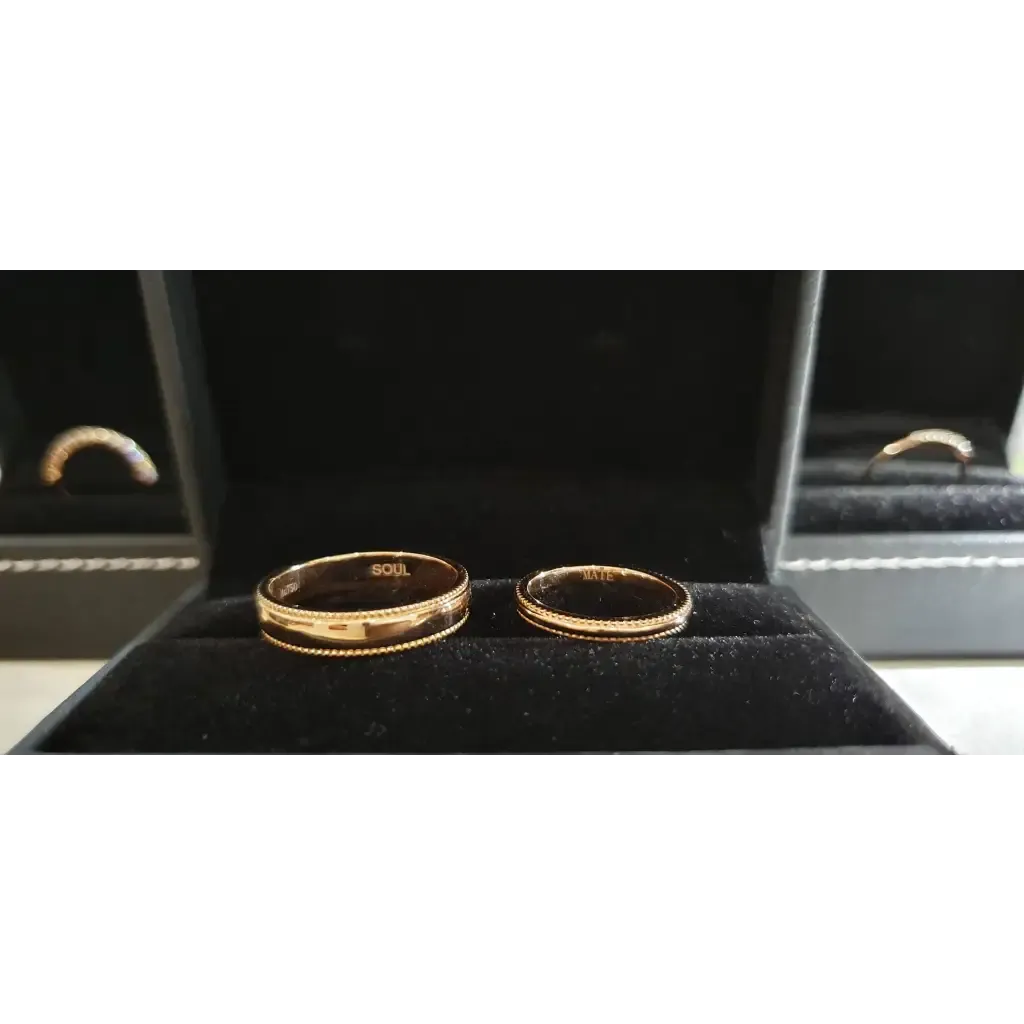 Millie Milgrain Detailed Ring Wedding Rings in 18K gold