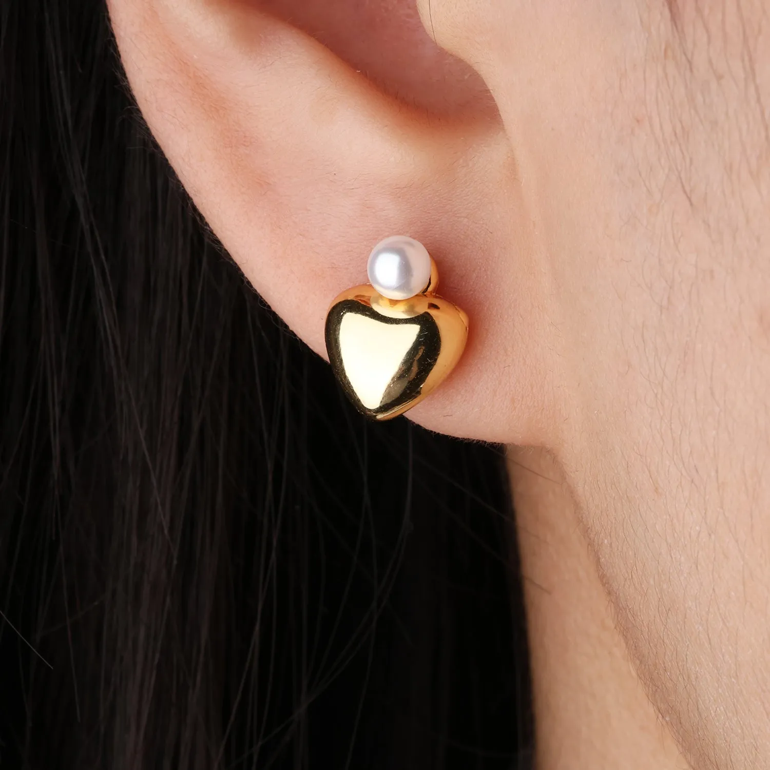 Pearl Love Studs