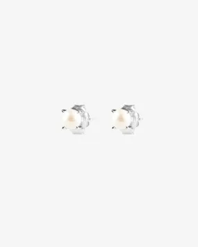 Petite Pearl studs silver