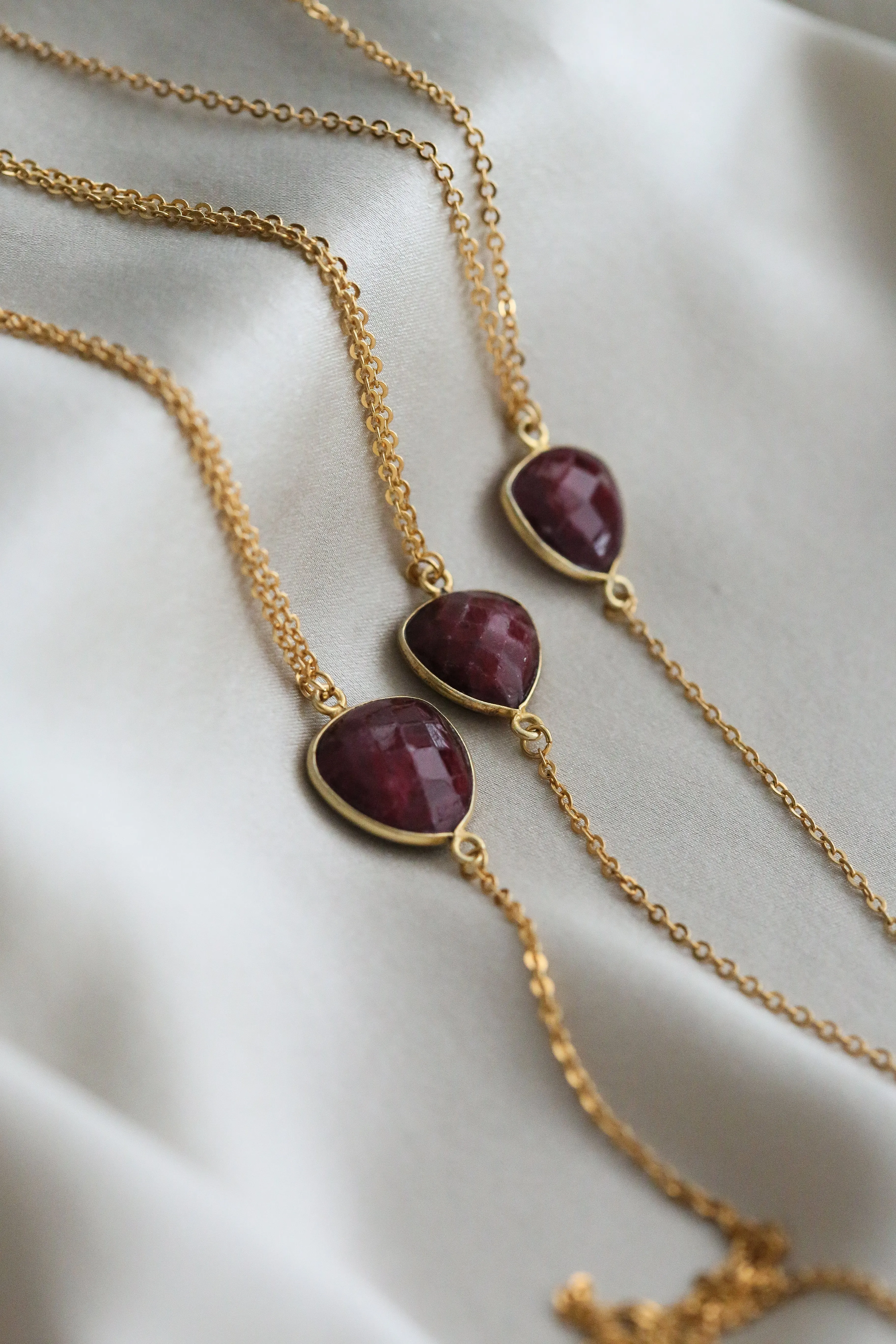 Precious Stones Lariat Necklaces