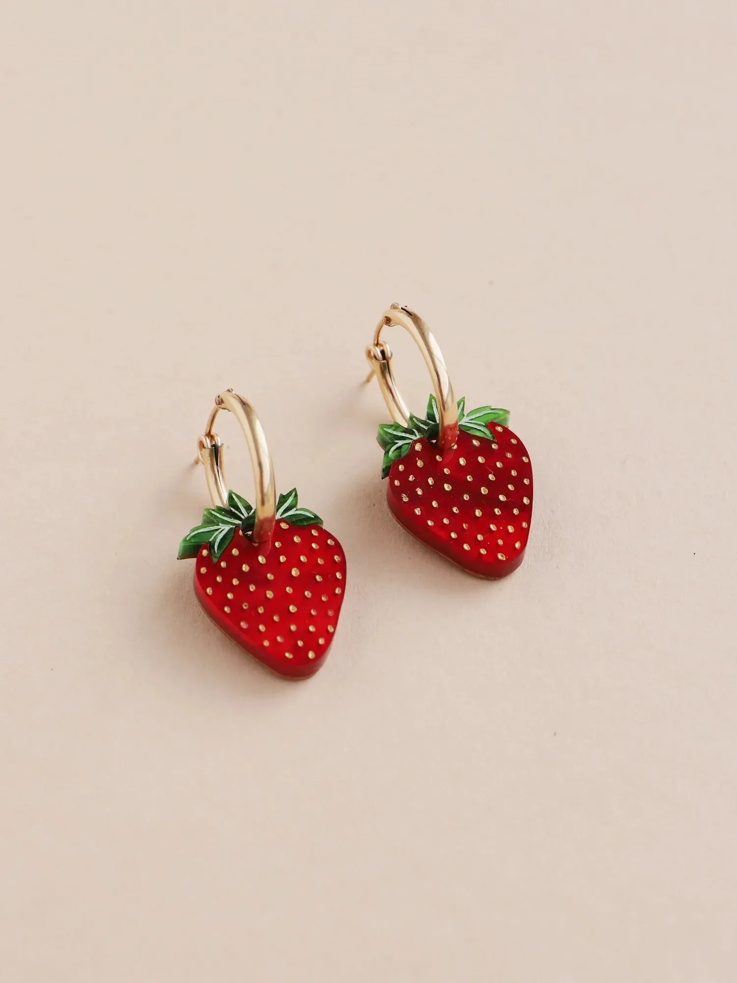 STRAWBERRY HOOPS