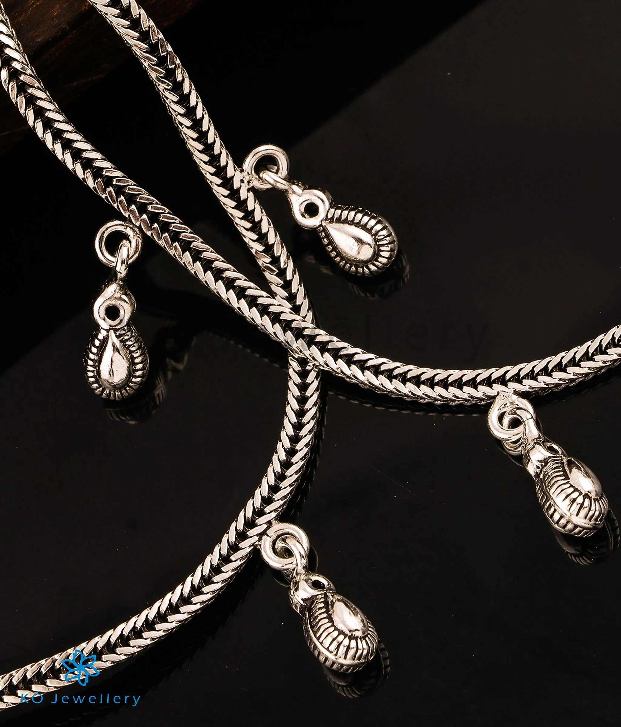 The Pretty Charms Silver Chain Anklets