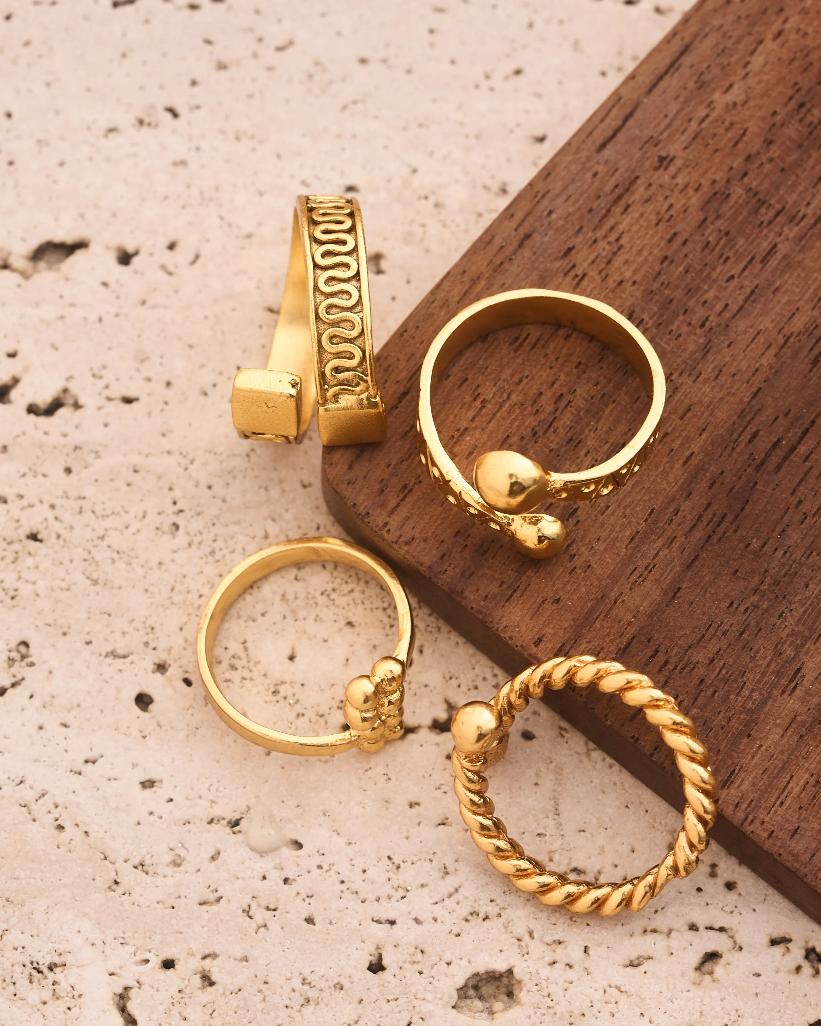 trueBrowns 22K Gold-Plated 4-Piece Crossover Rings