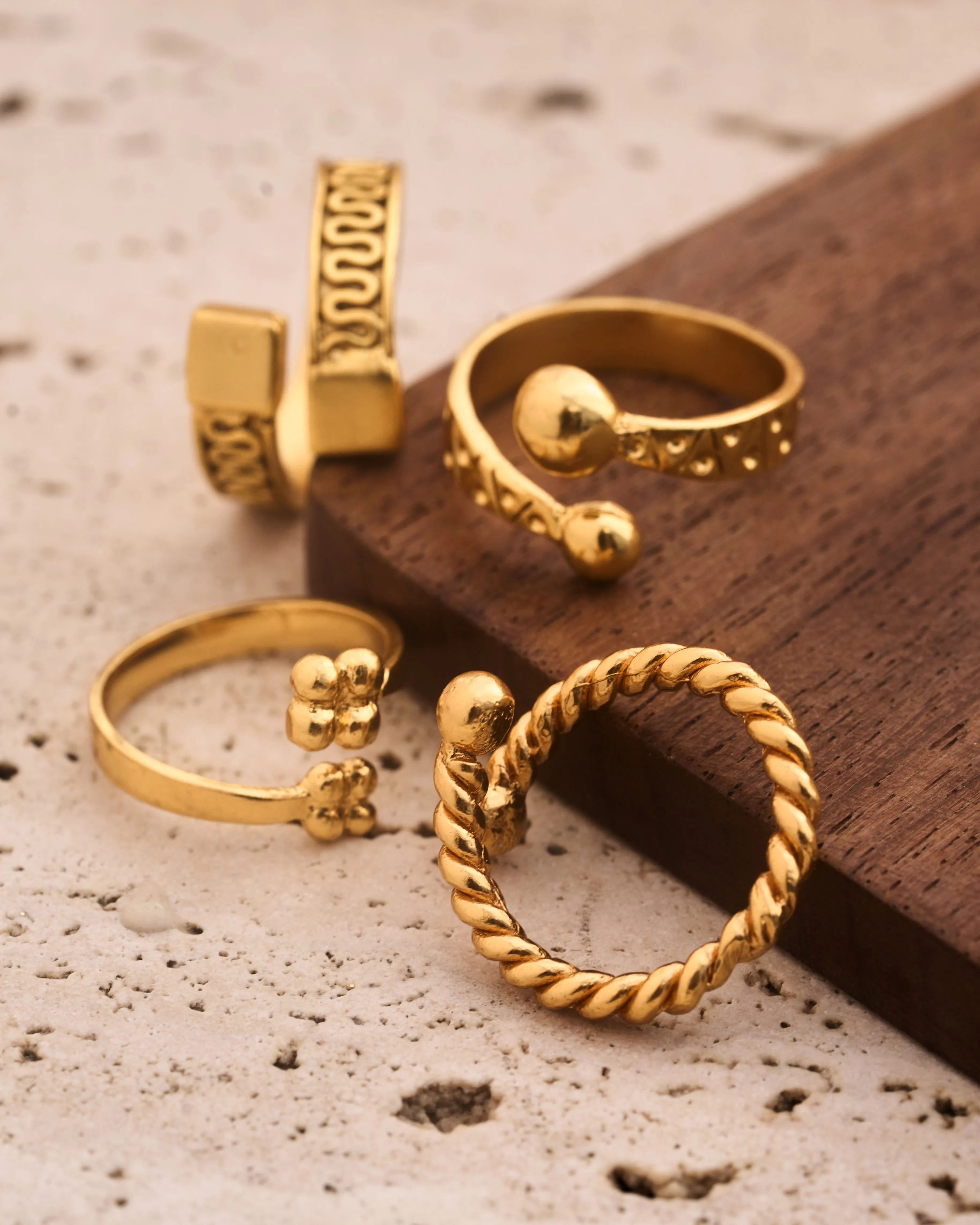 trueBrowns 22K Gold-Plated 4-Piece Crossover Rings